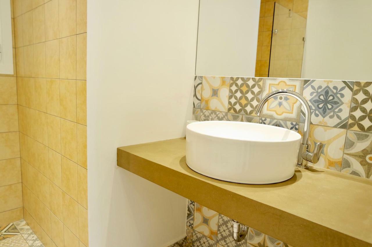 Hilton Area • Renovated Apt in central area Atena Exterior foto
