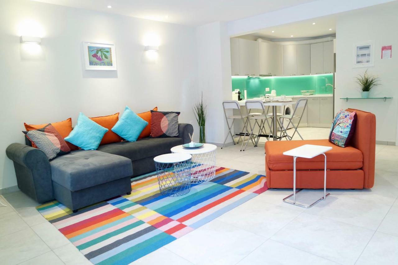 Hilton Area • Renovated Apt in central area Atena Exterior foto